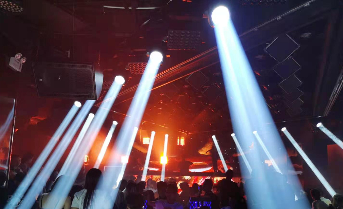 проект-Future-Party-Pair-Bar-in-Jinjiang-Town,-Chengmai-County01